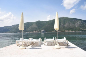 Three Lights, Kotor